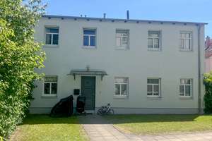 Die Freiheit eines Stadthauses, verbunden mit dem Komfort einer WEG – Die vollständige Adresse der Immobilie erhältst du vom Anbieter., 1157 Cotta (Stadtteil), Dresden – Vorschaubild 2