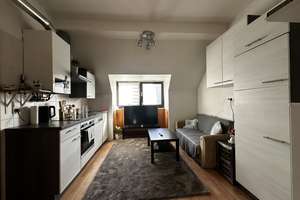 Flingern 1,5 Zimmerwohnung, Bad mit Fenster im 3. Obergeschoss