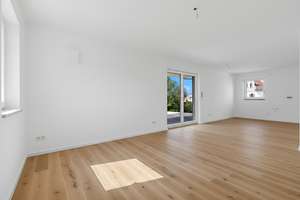 Kühlfunktion im Sommer - XXL-Balkon- Aufzug - KfW 40 - Ortsrandlage - Ausblick ins Grüne u.v.m.! – Die vollständige Adresse der Immobilie erhältst du vom Anbieter., 85051 Südwest, Ingolstadt – Vorschaubild 4