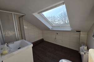 Provisionsfreie helle 3-Zimmer-Dachgeschosswohnung mit Wintergarten & Weitblick in Oberbarmen – Görlitzer Str. 22, 42277 Oberbarmen, Wuppertal – Vorschaubild 10