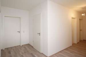 Wunderschöne 4-Zimmer-DG-Wohnung mit Balkon & Stellplatz in MA-Neckarau, Gartennutzung! – 68199 Neckarau, Mannheim – Vorschaubild 6