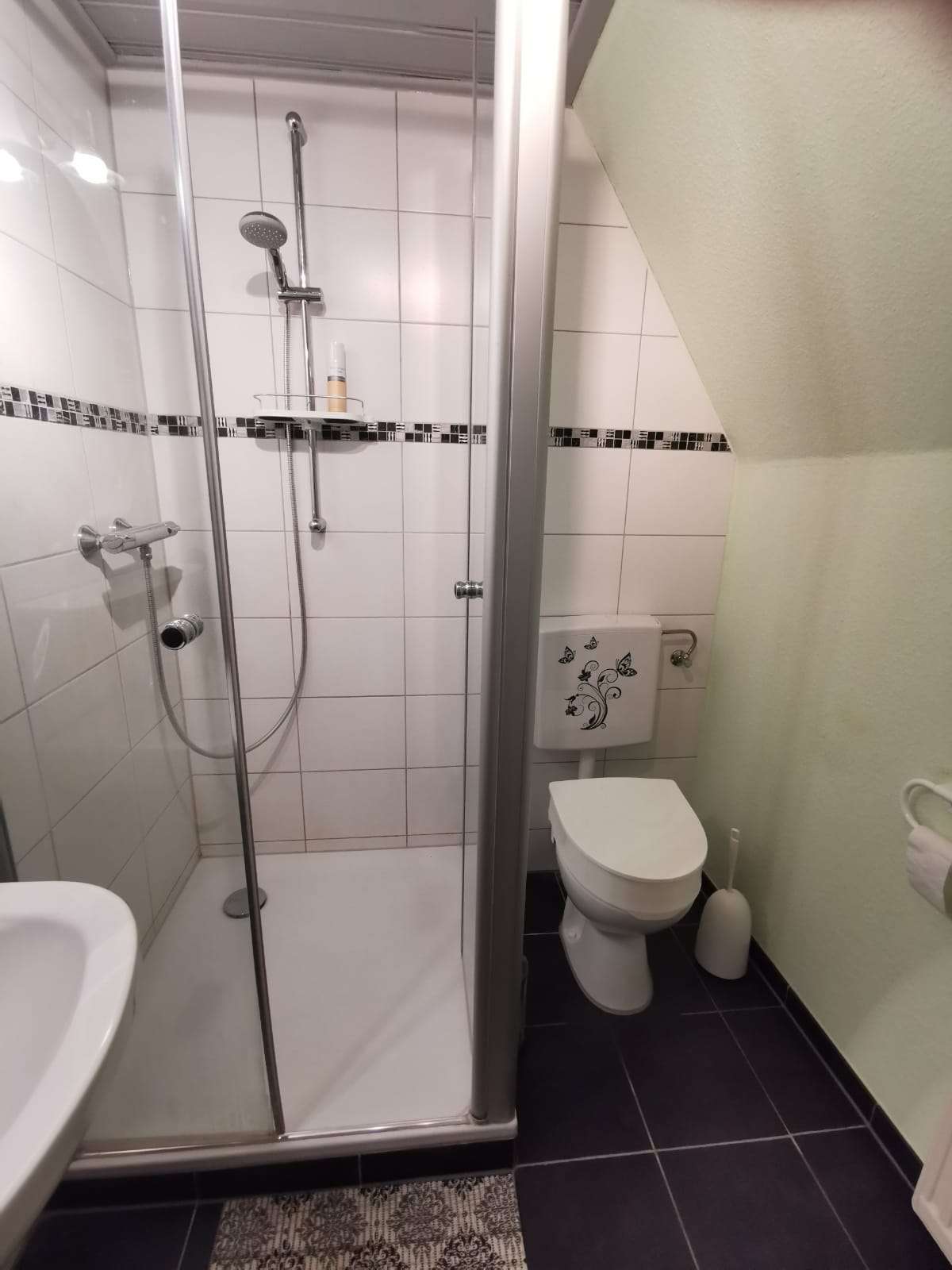 Immobilie in Wischhafen - Attraktives 6 Zimmer Reetdach Haus in 21737 Wischhafen - Bild 0