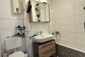 Helle 3-Zimmer-Stadtwohnung mit Balkon – 3. OG – ca. 71 m² – Essen – Vorschaubild 8