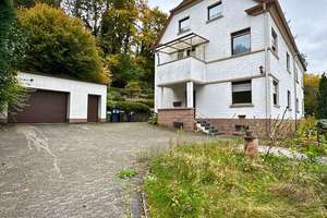 2-3 Familienhaus mit Bauplatz in guter Lage von Fechingen