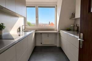 Wohnen mit Münsterblick – 3-Zimmer-Dachgeschosswohnung in ruhiger Wohnlage – Die vollständige Adresse der Immobilie erhältst du vom Anbieter., 89077 Weststadt, Ulm – Vorschaubild 6