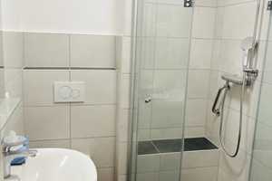 Emmerke - sanierungsbedürftige Doppelhaushälfte mit Hinterhaus, Garage und Garten – Giesener Straße 11, 31180 Hildesheim (Kreis) – Vorschaubild 10
