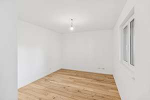 Sofort beziehbar - Erstbezug - großzügige, lichtdurchflutete Erdgeschosswohnung mit Nord-Ost-Süd-Aus – Hanauerstr. 6, 86165 Lechhausen-Süd, Augsburg – Vorschaubild 8