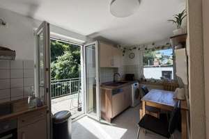 Würzburg- 4-Zi, sehr hell, gr. Balkon, Garage, Stellplatz ab 1.8. – Die vollständige Adresse der Immobilie erhältst du vom Anbieter., 97080 Steinbachtal, Würzburg – Vorschaubild 2