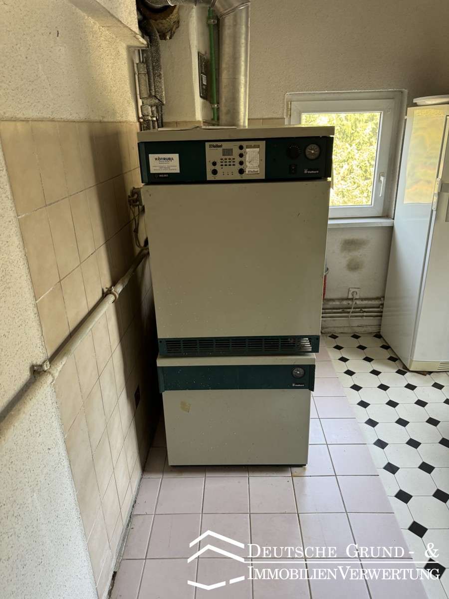 solides Objekt mit viel Platz, Innenhof und Garage ideal für ein oder zwei Familien, Altenburger Land Kreis – Bild 4