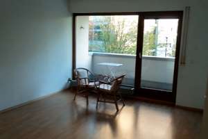  Sonnige 1-Zimmer-Wohnung mit Balkon und EBK in Erlangen – Die vollständige Adresse der Immobilie erhältst du vom Anbieter., 91054 Loewenich, Erlangen – Vorschaubild 3