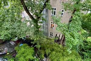 +++bezugsfreie 2-Zimmer-Altbauwohnung mit Dielenboden am Volkspark+++ – Bruchsaler Straße 13, 10715 Berlin – Vorschaubild 7