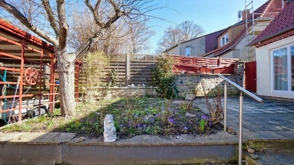 Immobilie in Glasin - Kleine Oase inmitten der Kleinstadt - Bild 4