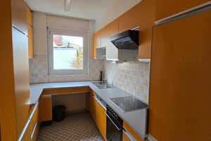 Einfamilienhaus mit Einliegerwohnung und Terrasse, Garten und Garage wartet auf Ihre Neugestaltung! – Ludwigsburg (Kreis) – Vorschaubild 14