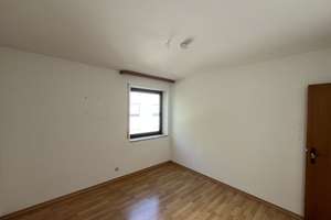 Praktische 3-Zimmer-Wohnung in München Perlach – Weidener Straße 17, 81737 Altperlach, München – Vorschaubild 8