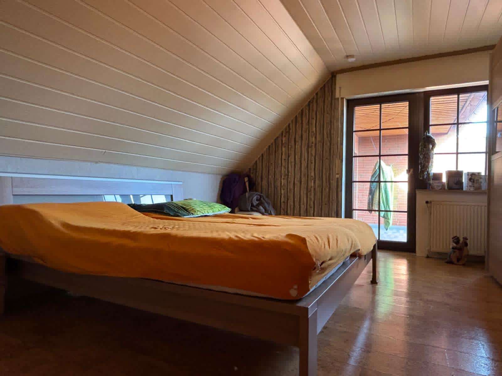 Immobilie in Großheide - Einfamilienhaus mit Einliegerwohnung in Sackgassenlage - Bild 1