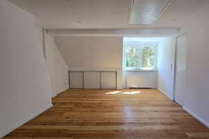EINMALIG. ERSTMALIG. HAUS AM FISCHTAL IN ZEHLENDORF – Am Fischtal 26A, 14169 Zehlendorf, Berlin – Vorschaubild 2