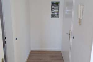 top renovierte 1-Zimmer-DG-Wohnung im Ortskern von Hemelingen – Die vollständige Adresse der Immobilie erhältst du vom Anbieter., 28309 Hemelingen (Ortsteil), Bremen – Vorschaubild 8