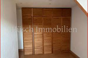 *huesch-immobilien*
Renovierte 2-Zimmer-Dachgeschosswohnung mit Balkon + Spitzboden in Essen-Zentru – Die vollständige Adresse der Immobilie erhältst du vom Anbieter., 45143 Altendorf, Essen – Vorschaubild 10