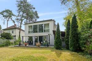 Energieeffiziente Stadtvilla — Altbaucharme trifft modernen Komfort – Die vollständige Adresse der Immobilie erhältst du vom Anbieter., 13587 Hakenfelde, Berlin – Vorschaubild 2