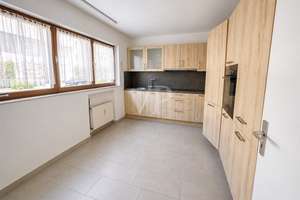 Charmantes Einfamilienhaus zum Sanieren -  DHH mit großzügigem Grundstück, sonnigem Garten und viel  – Die vollständige Adresse der Immobilie erhältst du vom Anbieter., 68219 Rheinau, Mannheim – Vorschaubild 13