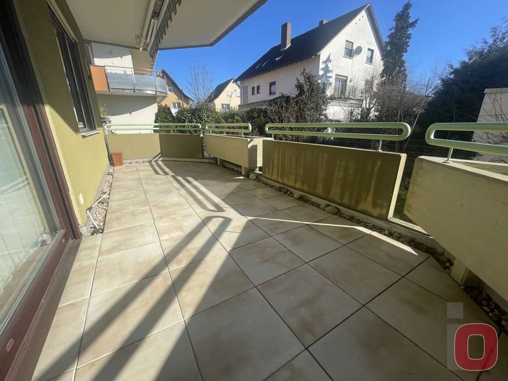 Ihr neues Zuhause mit Perspektive- 3-ZKB Hochparterre Wohnung mit großem Balkon im 6-Fam.-Haus, Bergstraße Kreis – Bild 1