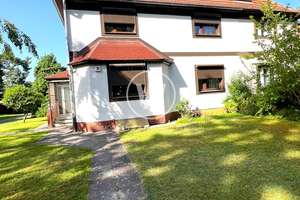 Charmante Doppelhaushälfte in ruhiger Heiligensee - Lage! Viel Platz mit Spitzboden und Vollkeller – Die vollständige Adresse der Immobilie erhältst du vom Anbieter., 13503 Heiligensee, Berlin – Vorschaubild 2