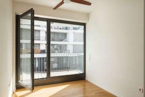 Exklusive 3-Zimmer-Wohnung mit 2 Balkonen und Tiefgaragenstellplatz in Berlin-Mitte – Die vollständige Adresse der Immobilie erhältst du vom Anbieter., 10115 Mitte (Ortsteil), Berlin – Vorschaubild 8