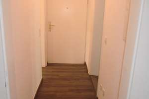 Exklusive, vollständig renovierte 2-Zi.-Wohnung mit EBK in Nürnberg-Johannis – Die vollständige Adresse der Immobilie erhältst du vom Anbieter., 90419 Sandberg, Nürnberg – Vorschaubild 2
