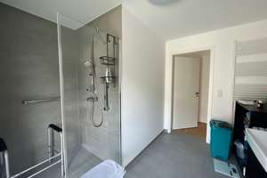 Wiesbaden: Neuwertige Vierzimmerwohnung mit Balkon, EBK und Tiefgarage im Rheingauviertel – Die vollständige Adresse der Immobilie erhältst du vom Anbieter., 65197 Rheingauviertel / Hollerborn, Wiesbaden – Vorschaubild 9