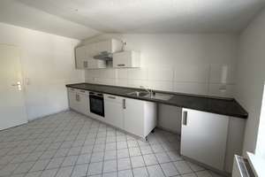 Geräumigiges Familiendomizil im DG mit Einbauküche, Wannenbad und Balkon – 39108 Stadtfeld Ost, Magdeburg – Vorschaubild 7