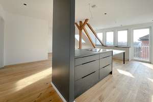 Dichterviertel – Funkelnagelneue Dachgeschosswohnung mit Südwest-Balkon im sanierten Gründerzeithaus – Die vollständige Adresse der Immobilie erhältst du vom Anbieter., 99096 Löbervorstadt, Erfurt – Vorschaubild 3