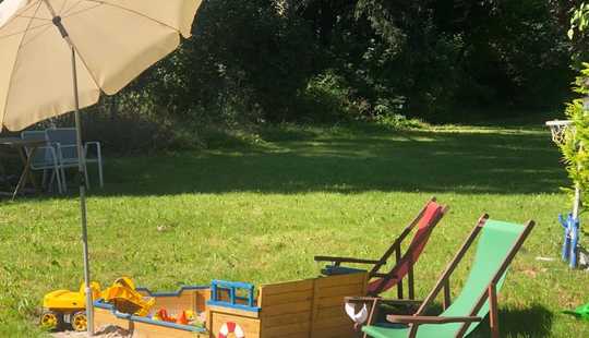 Bild von Großes Einfamilienhaus mit Kamin, Garage, großer Garten, in schöner Lage von Sachsenhausen!