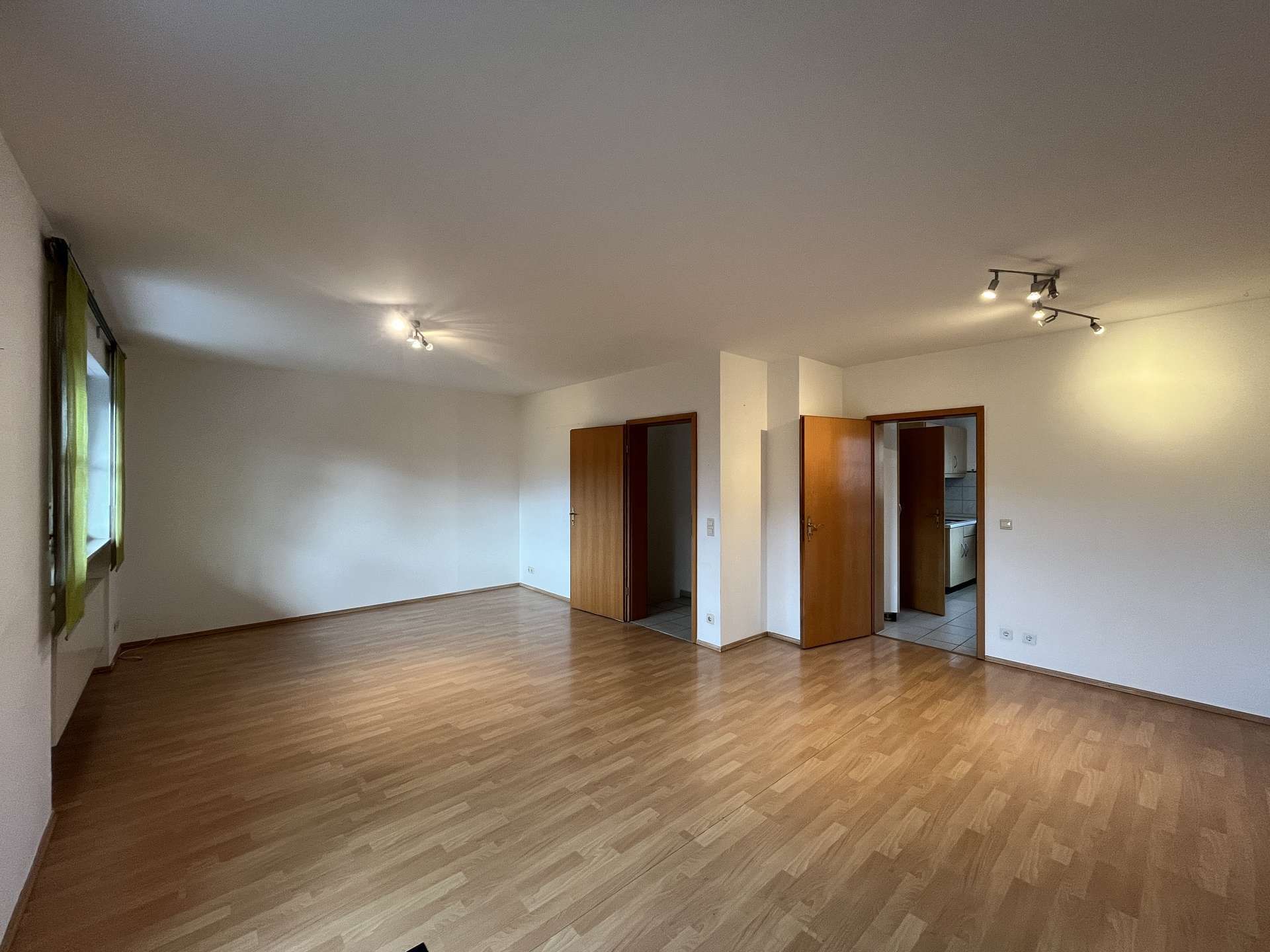 Immobilie in Fellheim - Reihenendhaus mit großem Garten und Garage - Bild 1