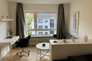 Helle, moderne und möblierte 1-Zimmer Wohnung in zentraler Lage befristet (6-9 Monate) zu vermieten – Greinerberg 13, 81371 München – Vorschaubild 1