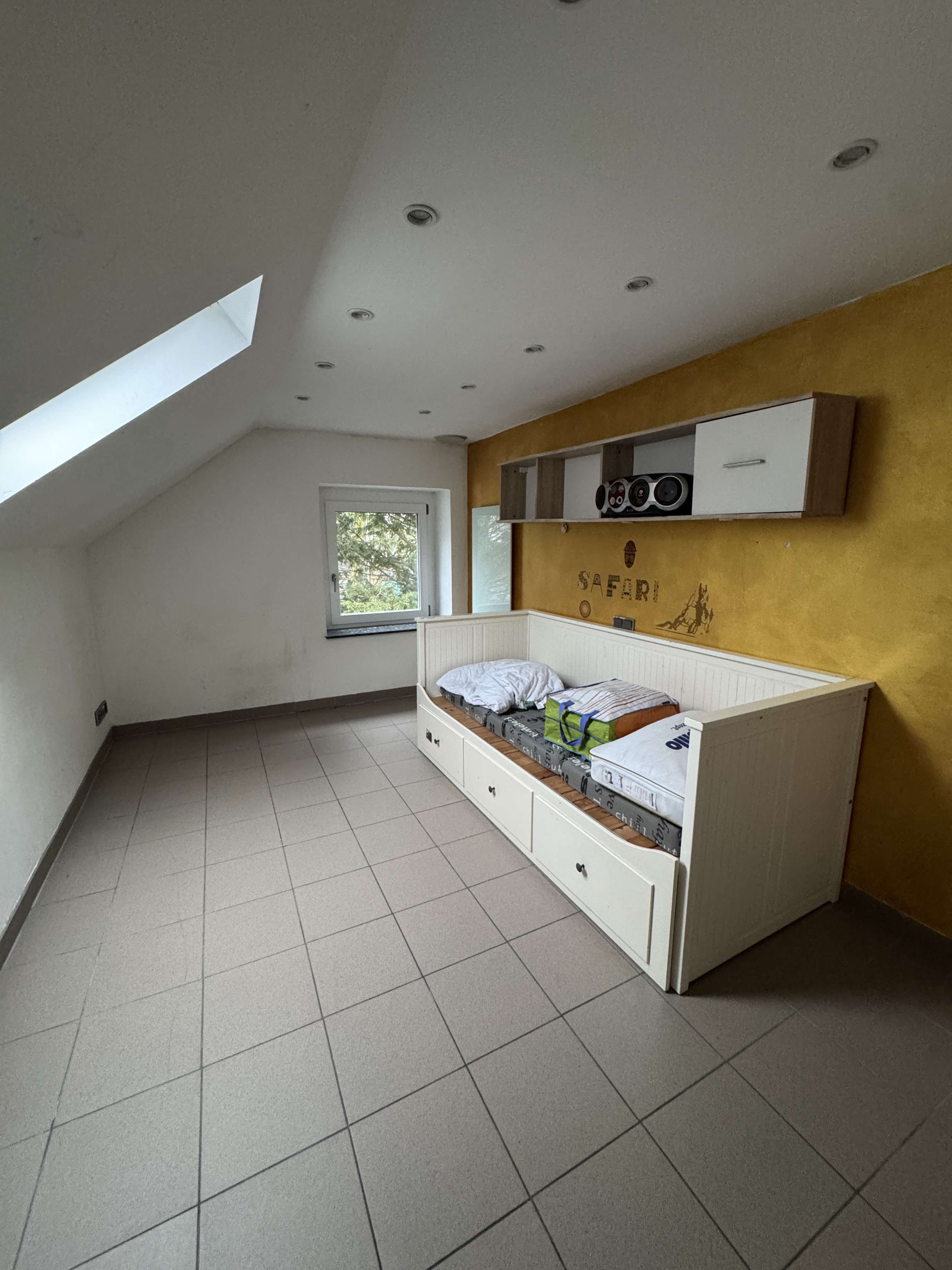 Immobilie in Lüdenscheid - Geräumiges Ein- bis Zweifamilienhaus mit 8 Zimmern in Lüdenscheid - Bild 1