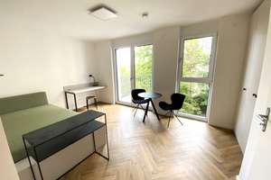 Moderne möblierte Wohnung direkt am Marktplatz Adlershof zum Innenhof ausgerichtet! – Florian-Geyer-Str 111, 12489 Adlershof, Berlin – Vorschaubild 1