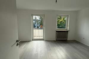 Modernisiertes Reihenhaus mit Terrasse & Garten in begehrter Lage von Obermenzing – Garage inklusive – Kaspar-Kerll-Straße 24a, 81247 Obermenzing, München – Vorschaubild 8