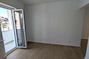 2-Zi.-Whg. (Rücklage ca. 16.600,- €) modernisiert und mit Balkon in Pempelfort – Die vollständige Adresse der Immobilie erhältst du vom Anbieter., 40479 Pempelfort, Düsseldorf – Vorschaubild 11