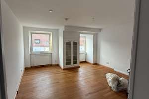 Lebendig wohnen in Nürnberg: 4-Zimmer-Wohnung mit 2 Balkon – Langobardenstraße 6, 90461 Hummelstein, Nürnberg – Vorschaubild 3