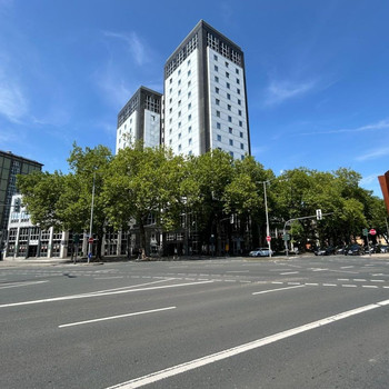 Büro mit Blick über Bochum | Ihre neue Firmenadresse direkt am HBF | RUHR REAL