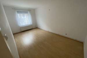 Südstadt - 10 Gehminuten zum Aegi, freie 3 Zi.-Wohnung, nette 70 m² Wohnfl., Balkon, 2.OG, 249.000 € – Die vollständige Adresse der Immobilie erhältst du vom Anbieter., 30171 Südstadt, Hannover – Vorschaubild 9