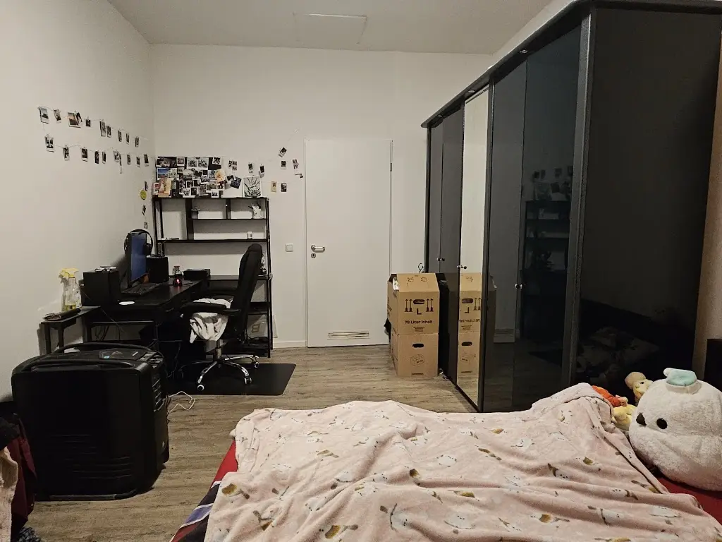 Studenten Zweier- WG mit Einbauküche und zwei Badzimmer - Photo 2