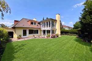 Seltene Gelegenheit: Großzügige Villa in schöner & ruhiger Wohnlage Pasing