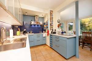 Property thumbnail 3