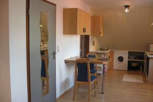 Schönes, vollmöbliertes Zimmer in Nürnberg "Provisionsfrei" – Die vollständige Adresse der Immobilie erhältst du vom Anbieter., 90431 Höfen, Nürnberg – Vorschaubild 2