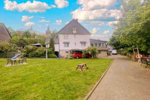 Ihr neues Traumhaus in Winterberg-Züschen: Saniertes Familienparadies mit Garten und Bachzugang – Hochsauerlandkreis – Vorschaubild 1