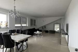 Schöne 3 Zimmer-Wohnung mit tollem Ausblick inkl. moderner Einbauküche – Ludenberger Straße 15, 40629 Grafenberg, Düsseldorf – Vorschaubild 2