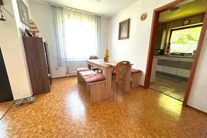 Mehrfamilienhaus in zentraler Lage von Bad Urach – Die vollständige Adresse der Immobilie erhältst du vom Anbieter., 72574 Bad Urach – Vorschaubild 6