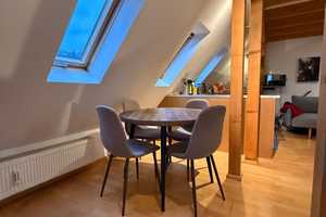 Lichtdurchflutete 2-Zimmer-DG-Wohnung mit EBK in Stuttgart - Feuerbach nur für 1 Person !!! – Dieterlestr. 0000000, 70469 Stuttgart – Vorschaubild 6