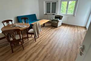 Schönes WG-Zimmer in Regensburg – Nachmieter/in gesucht – Von-Rainer-Straße 11, 93053 Kasernenviertel, Regensburg – Vorschaubild 3
